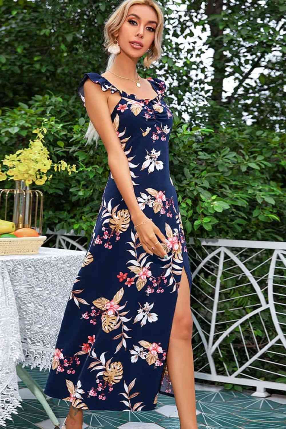 Vestido midi con abertura y cuello cuadrado sin mangas con estampado floral