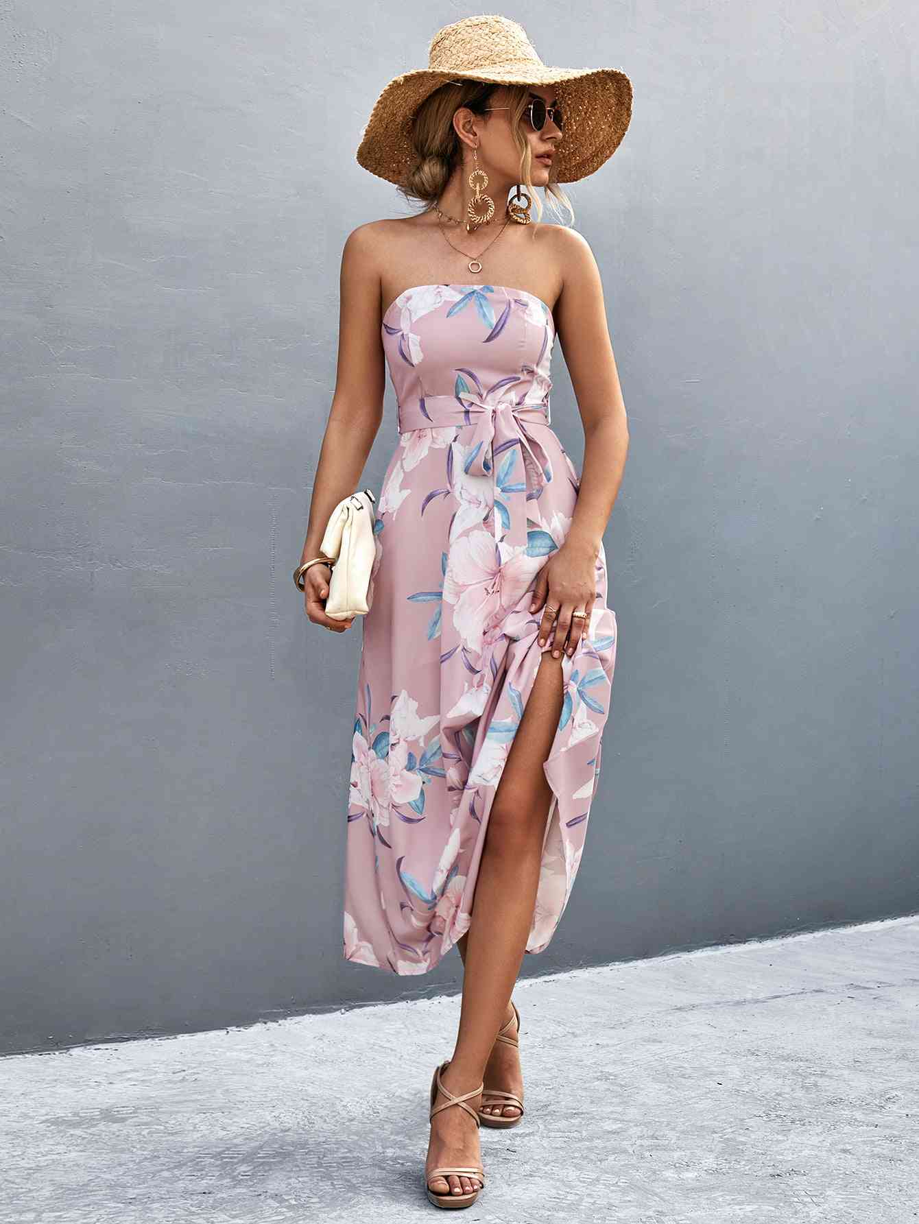 Vestido midi con estampado floral y cintura anudada con cuello recto