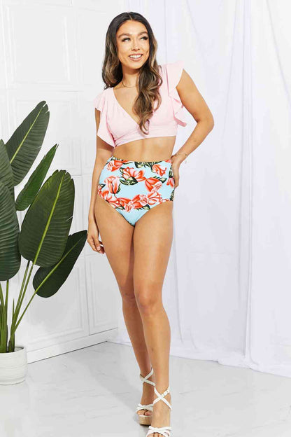 Conjunto de bikini de cintura alta con volantes florales