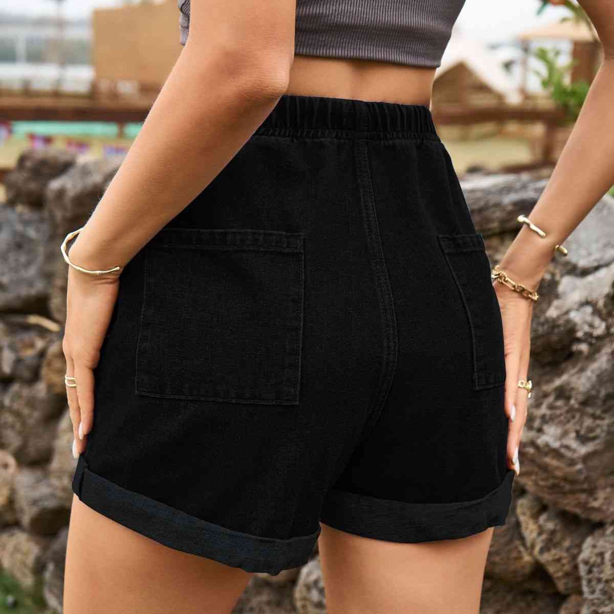 Shorts vaqueros de cintura alta con cordón y bolsillos