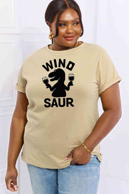 Simply Love T-shirt en coton graphique WINOSAUR pleine taille