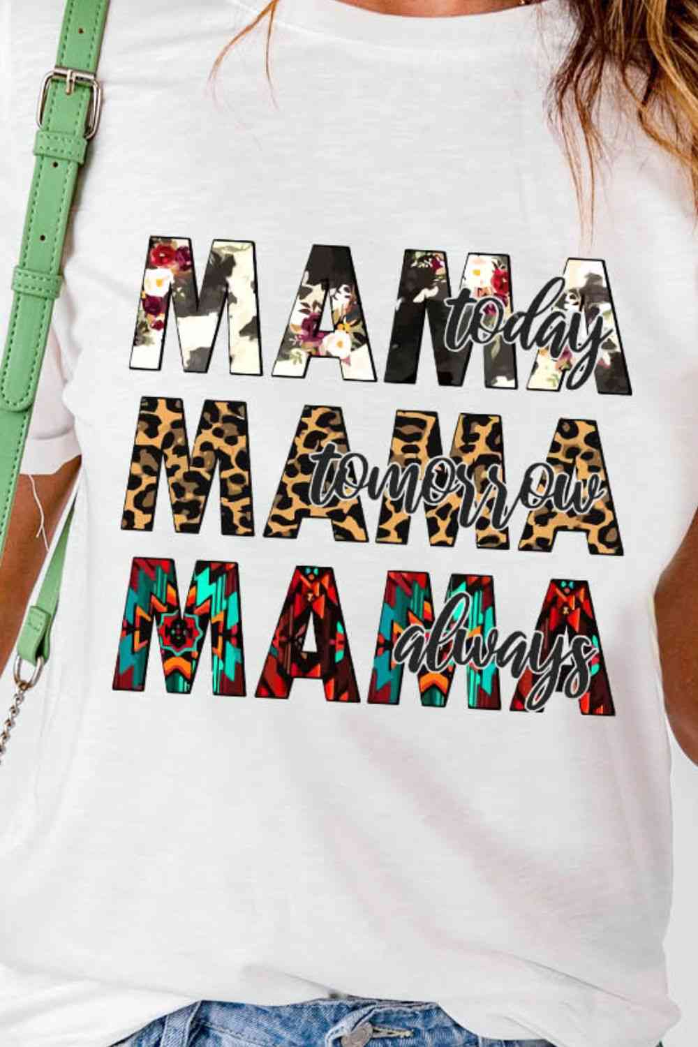 Camiseta con cuello redondo y puños gráficos de MAMA