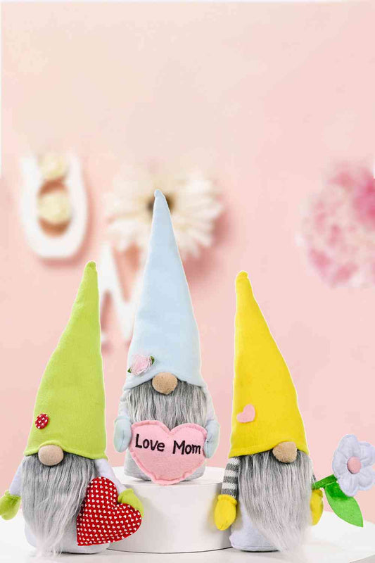 Gnome sans visage à chapeau pointu pour la fête des mères