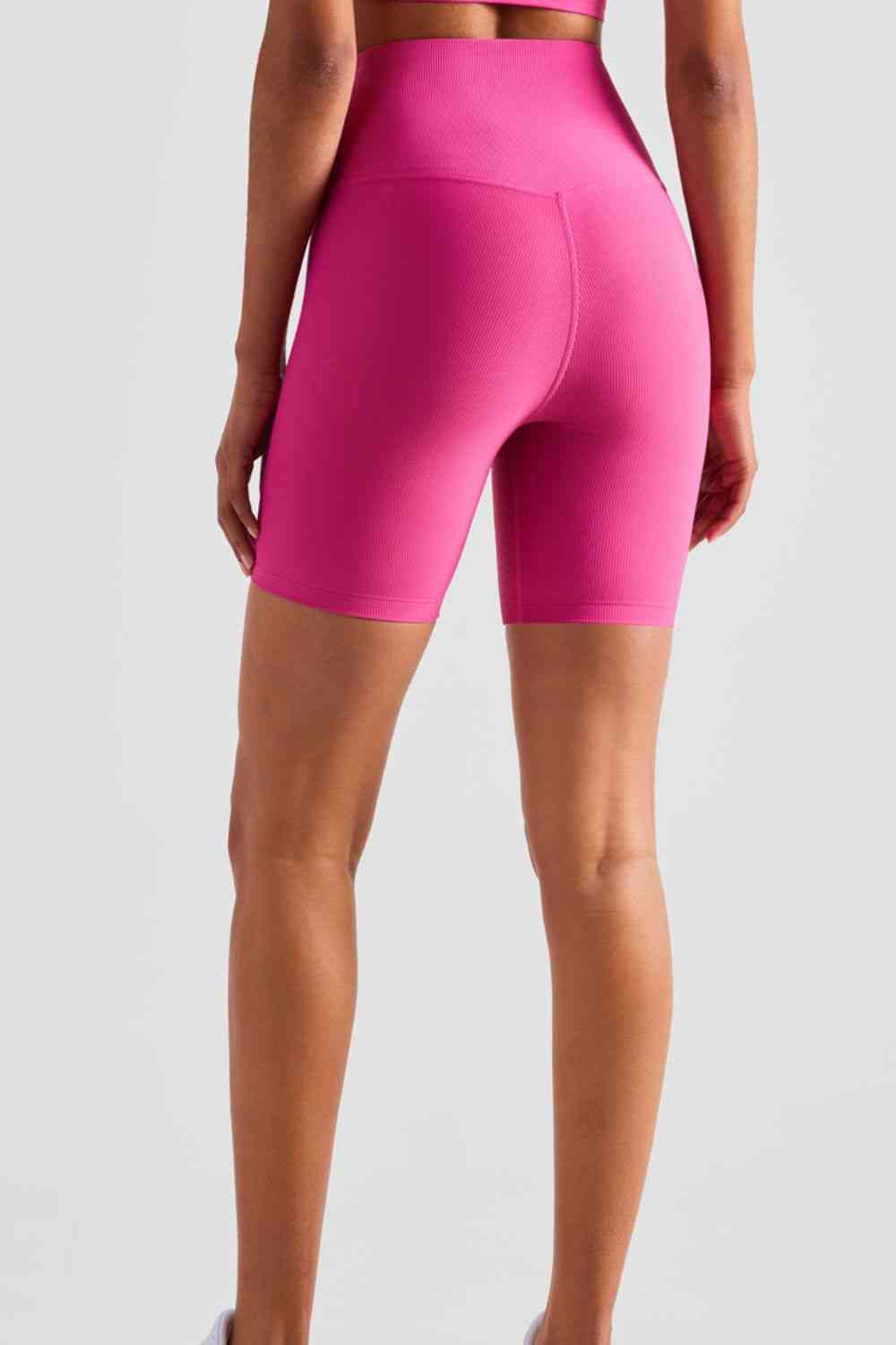 Shorts deportivos con cintura ancha