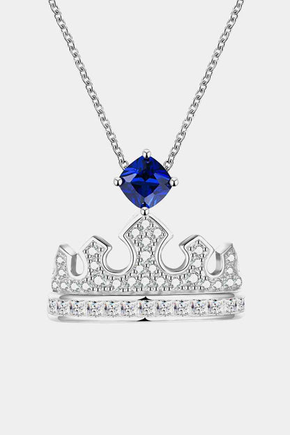 Collier pendentif en forme de couronne de saphir cultivé en laboratoire en Zircon