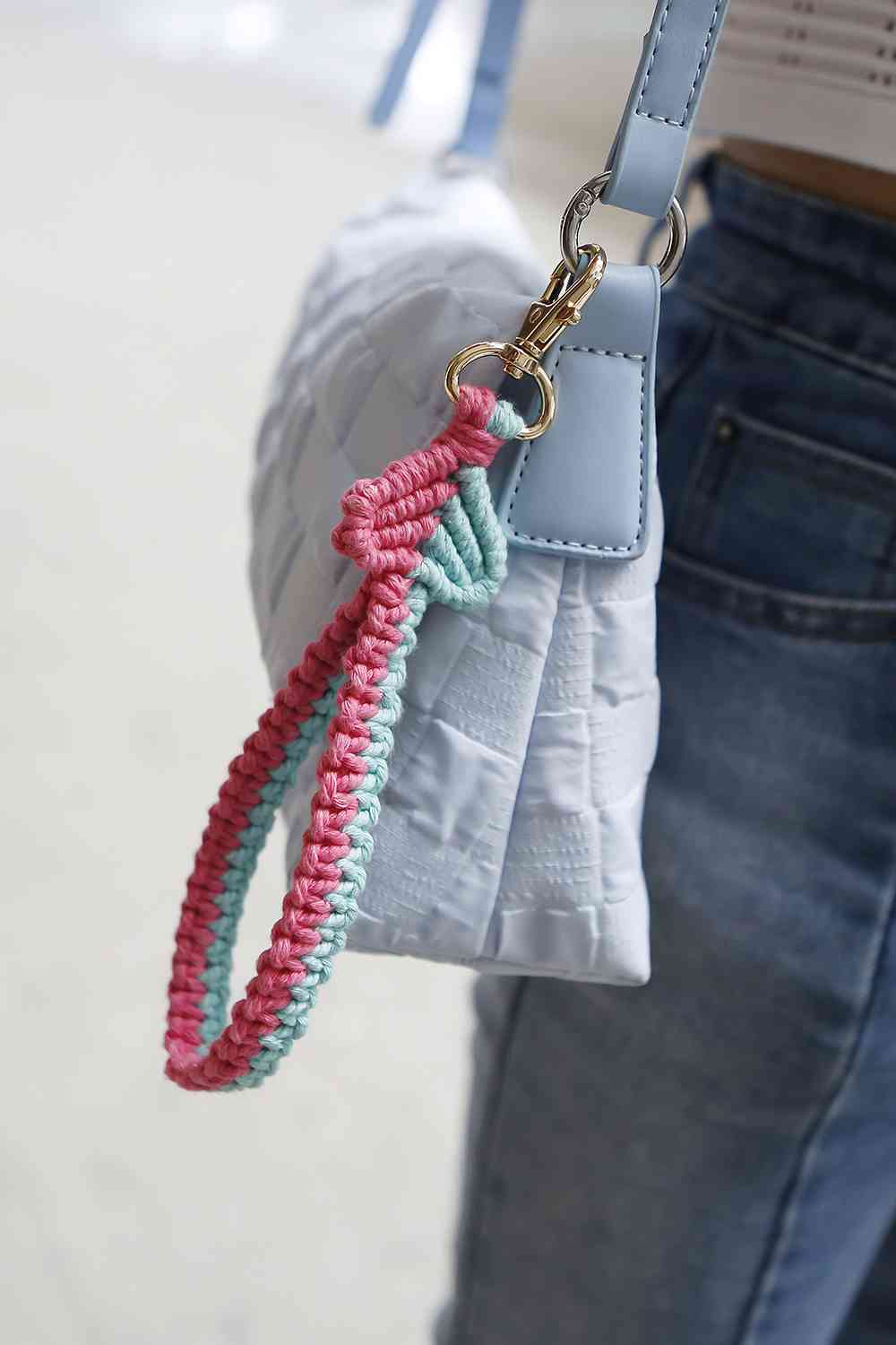 Porte-clés en macramé en forme de coeur