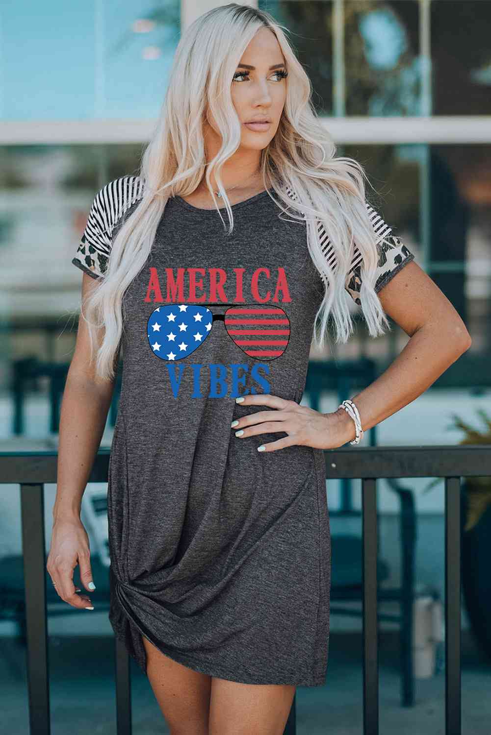 Robe torsadée graphique AMERICA VIBES