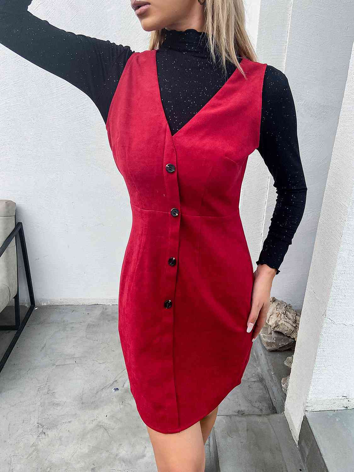 Robe boutonnée sans manches à col en V