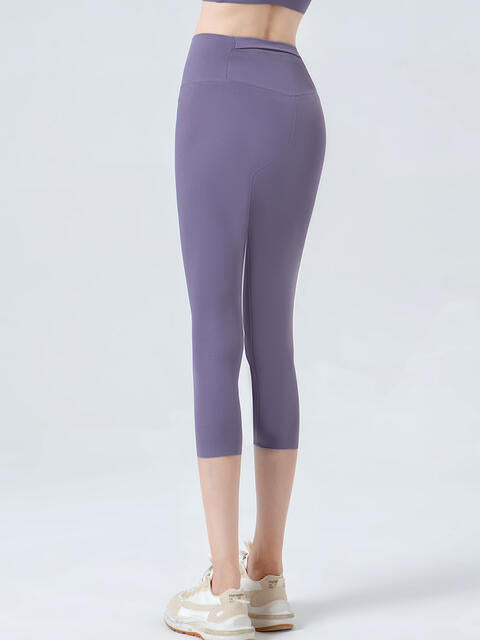 Leggings deportivos recortados con cintura ancha