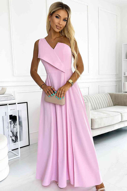 Robe longue sans manches à une épaule