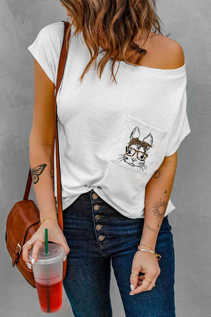 Camiseta con bolsillo y estampado animal