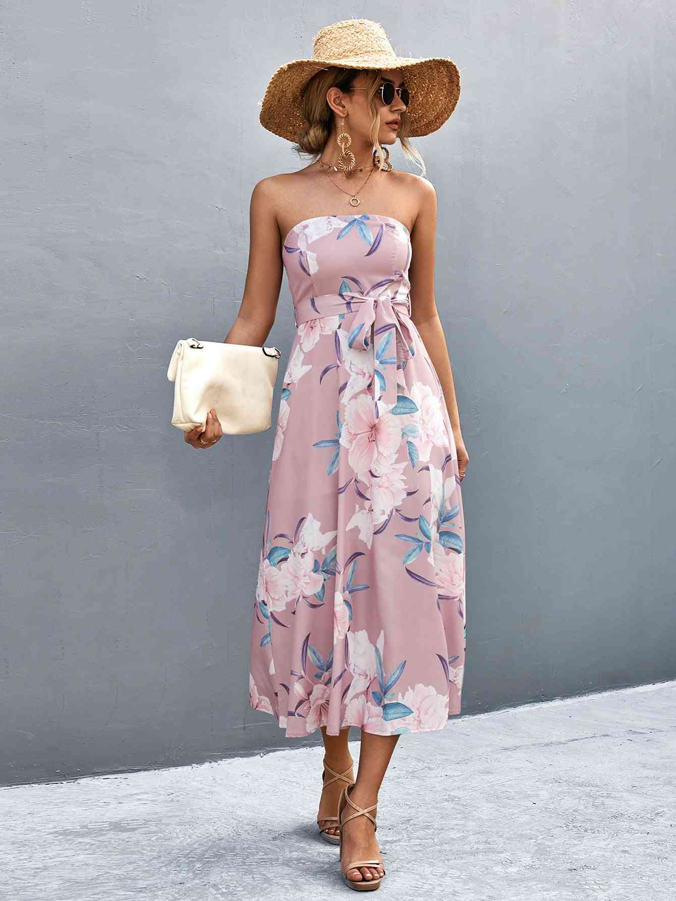 Vestido midi con estampado floral y cintura anudada con cuello recto