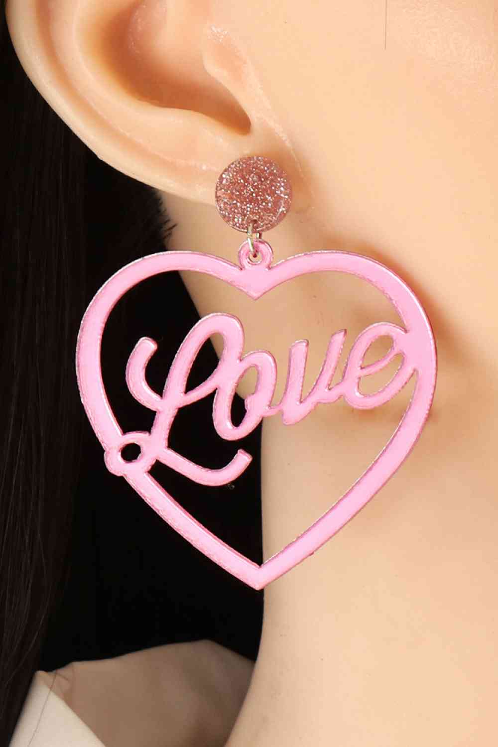Boucles d'oreilles pendantes en acrylique en forme de cœur