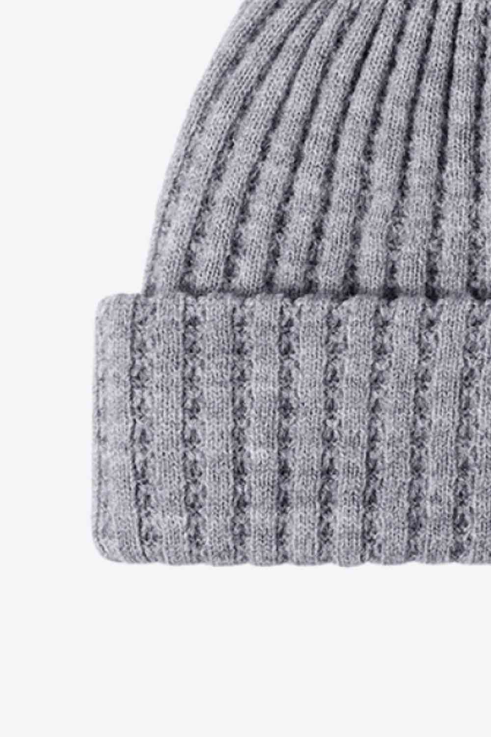 Gorro de canalé ancho