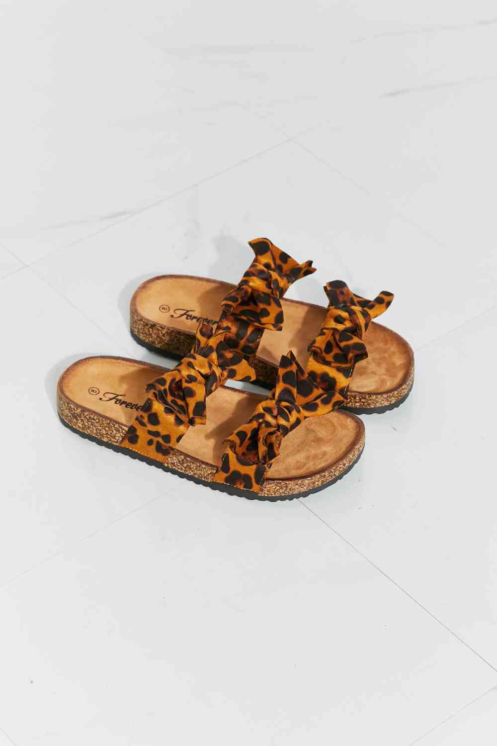 Sandales à enfiler avec nœud léopard et féminité Forever Link