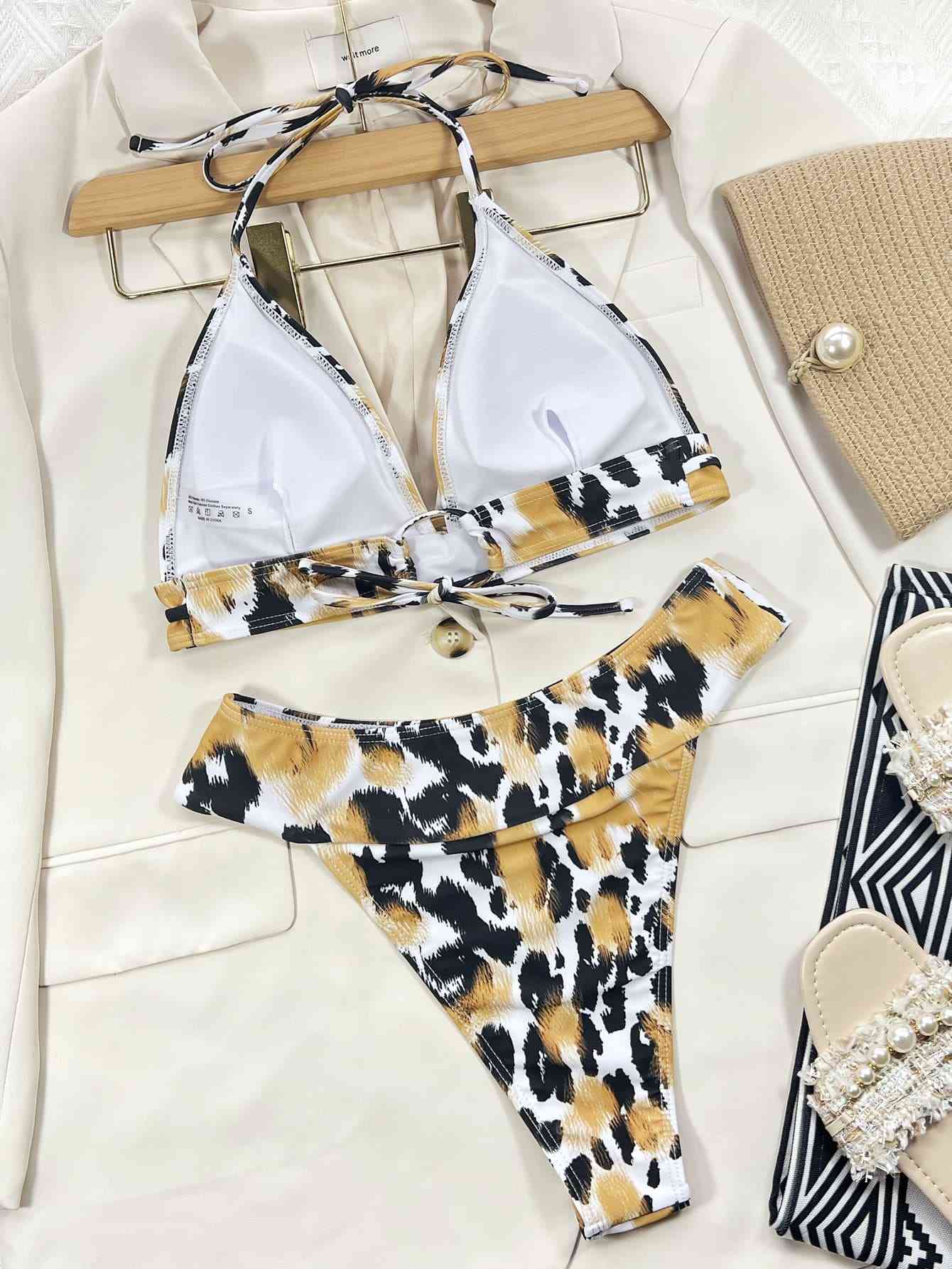 Ensemble de bikini dos nu à imprimé animal