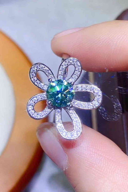 Anillo abierto con forma de flor de moissanita de 1 quilate