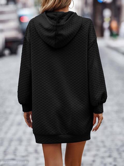 Sudadera con capucha tipo túnica con cordón texturizado