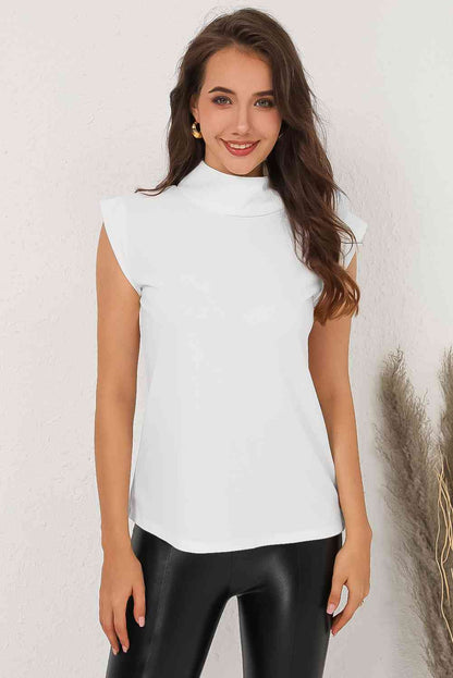 Blusa con manga japonesa y cuello simulado