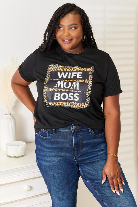 Camiseta con estampado de leopardo de Simply Love WIFE MOM BOSS