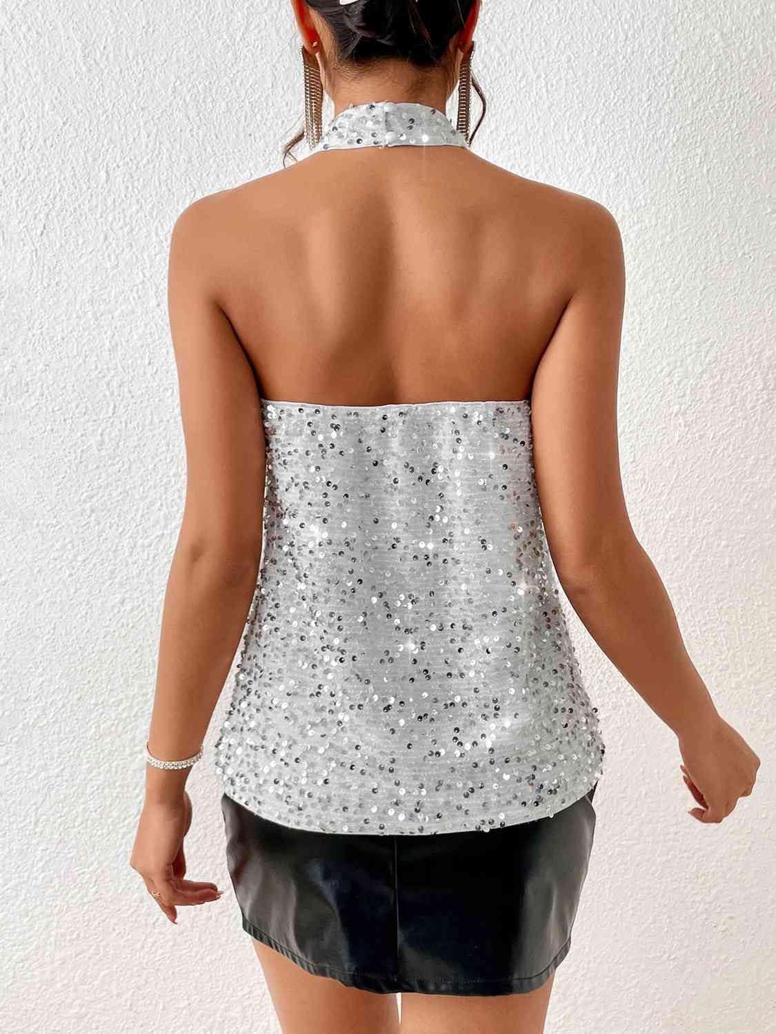 Camiseta sin mangas con cuello halter y lentejuelas