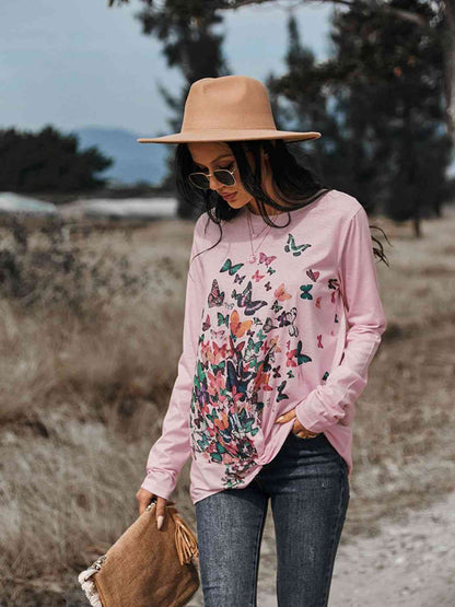 Camiseta con cuello redondo y manga larga con estampado de mariposas