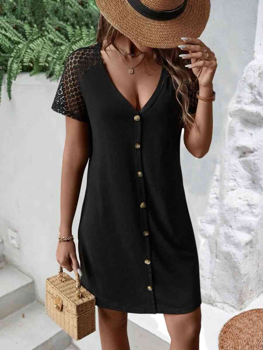 Robe boutonnée à manches raglan et col en V