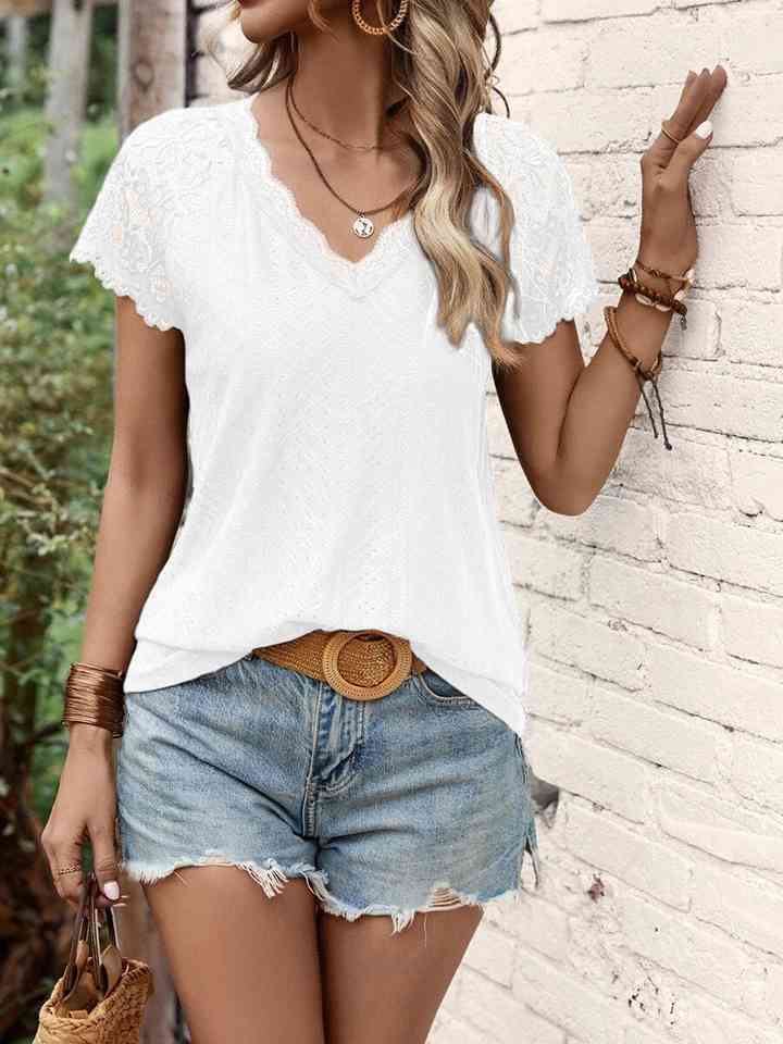 Blusa de manga corta con cuello en V