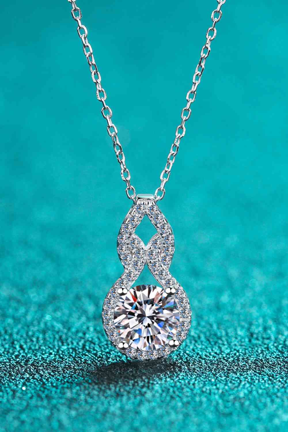 1 Carat Moissanite Pendant Necklace