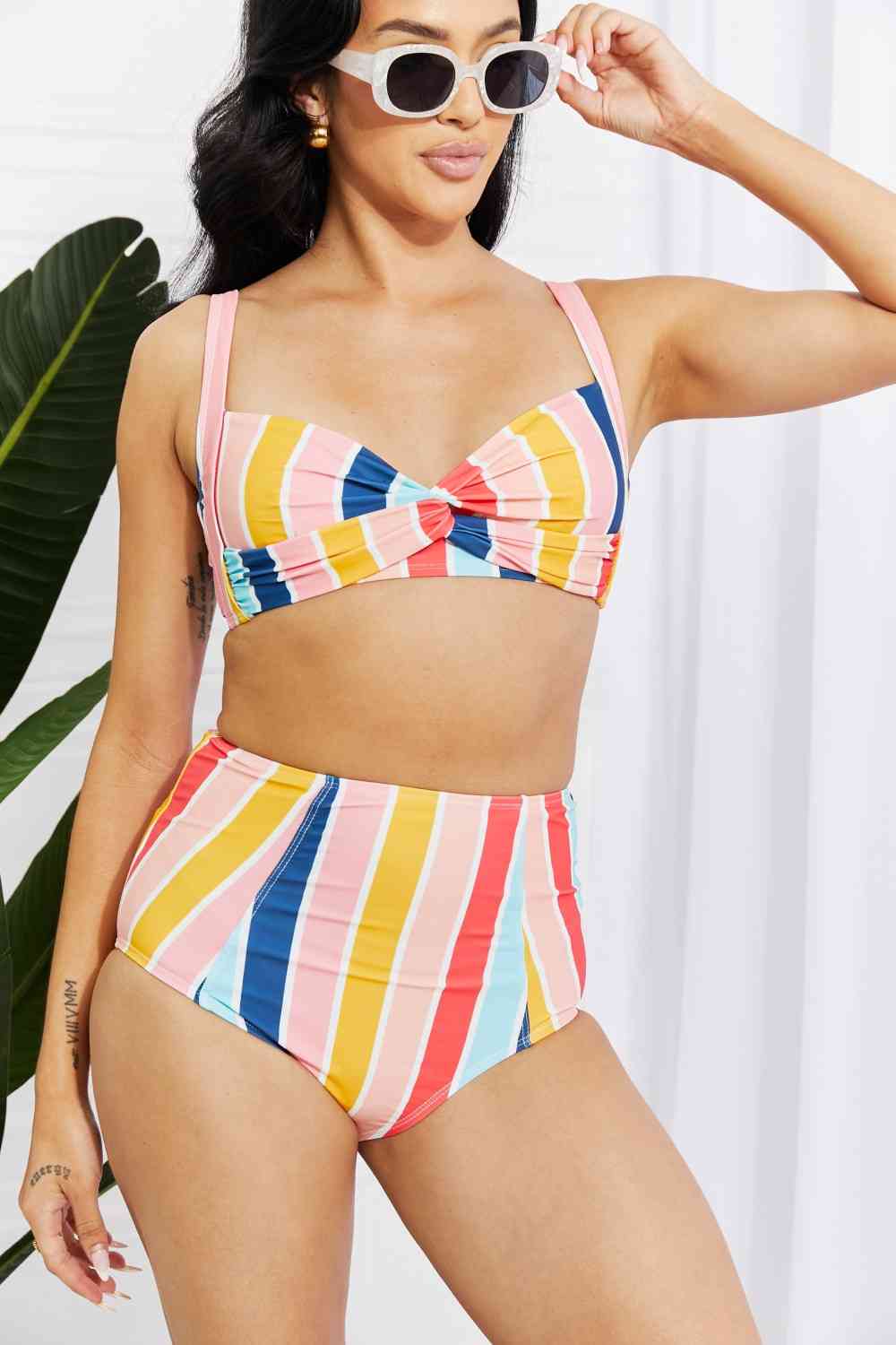 Marina West Swim - Take A Dip - Bikini torsadé taille haute à rayures