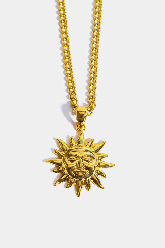 Collier en cuivre avec pendentif soleil