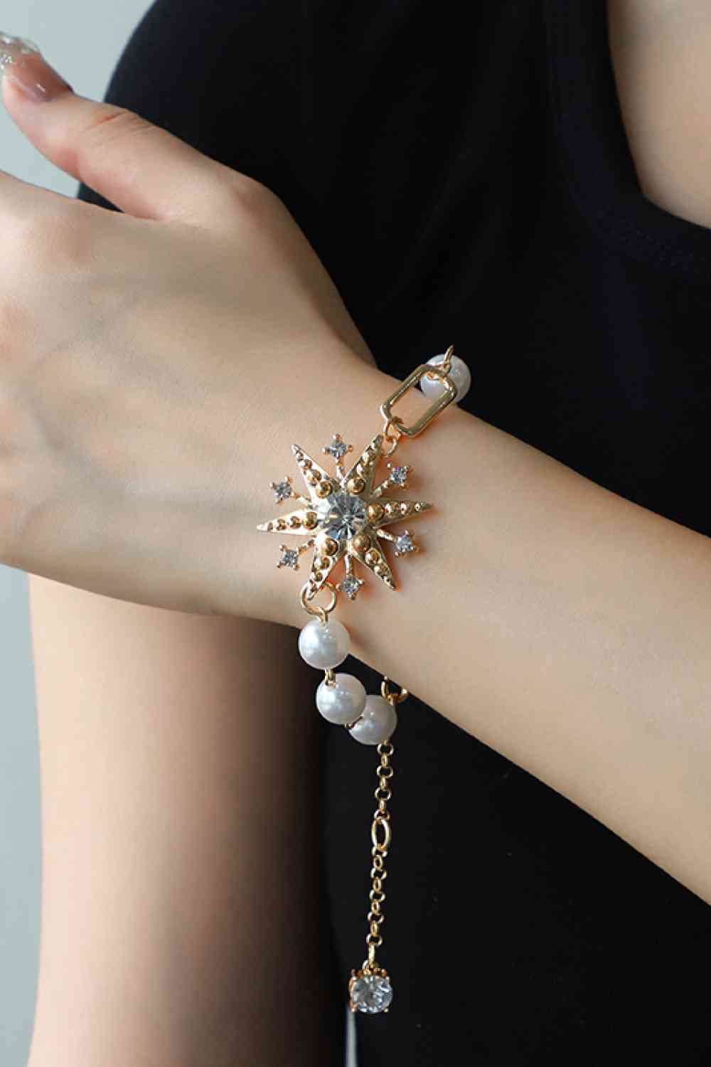 Pulsera de aleación con forma de estrella de perlas sintéticas