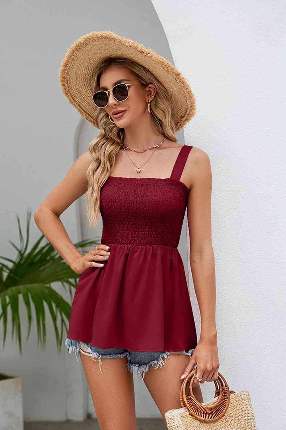 Camiseta sin mangas tipo babydoll con cuello cuadrado fruncido