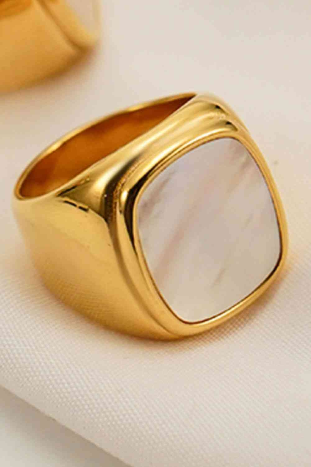 Stainless Steel 18K Gold-Plated Inlaid Shell Ring