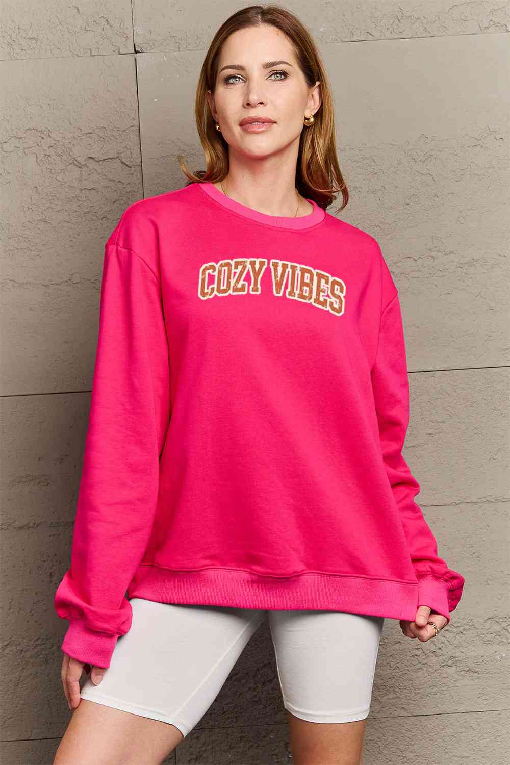 Simply Love Sweat-shirt graphique COSY VIBES pleine taille