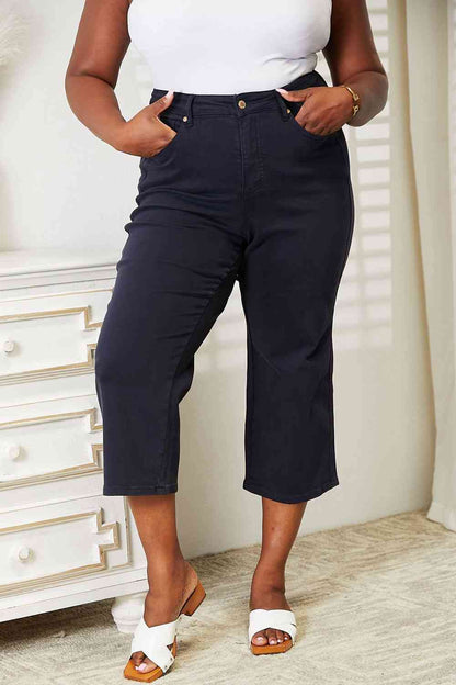 Judy Blue - Jean court large teint en pièce taille haute avec contrôle du ventre