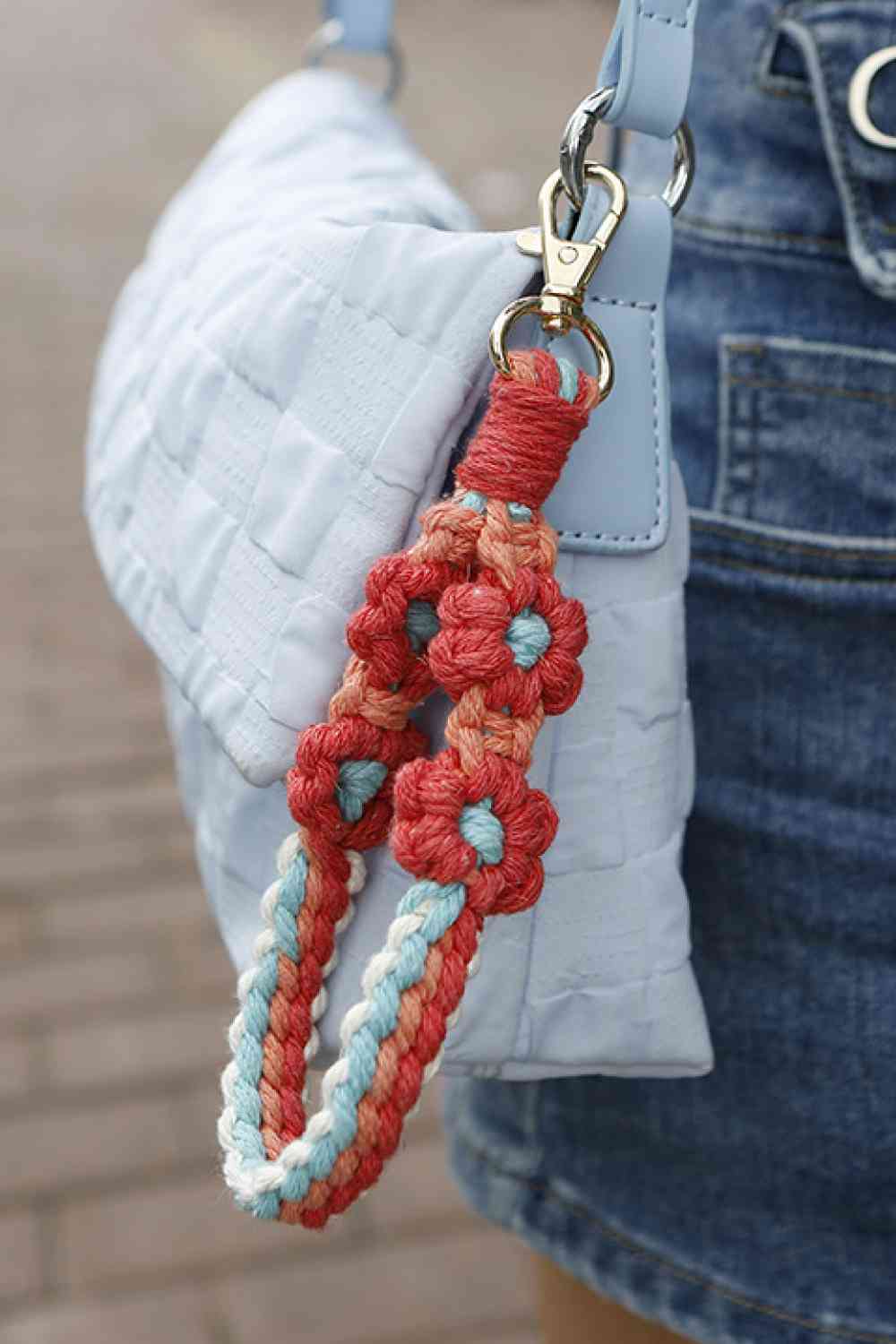 Flower Shape Wristlet Zinc Alloy Closure Macrame Key Chain