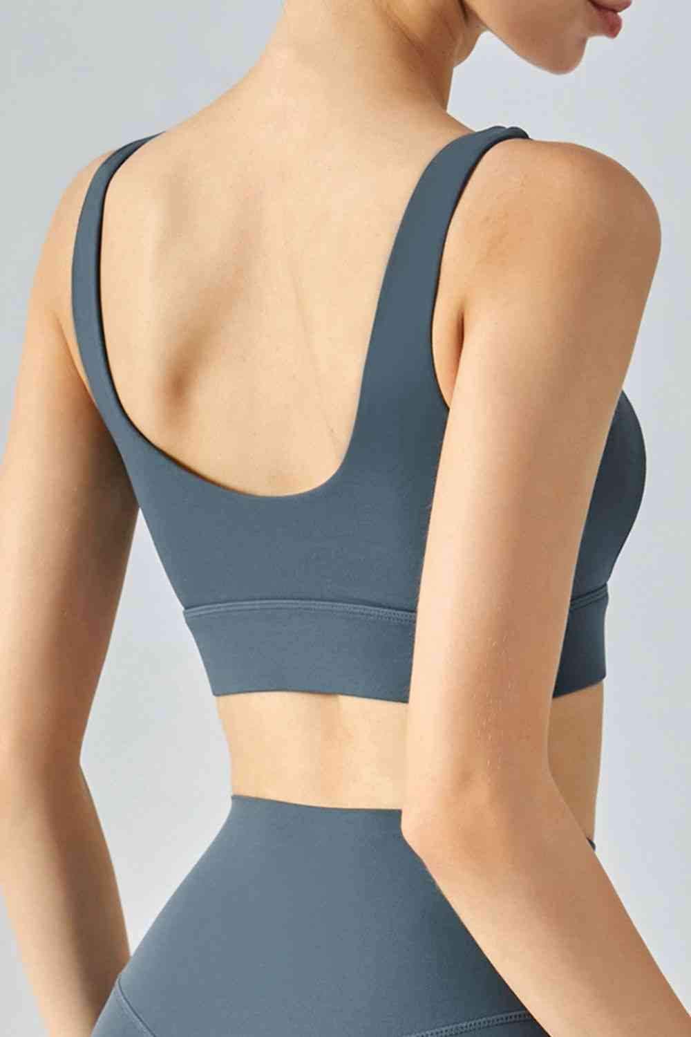 Breathable Zip-Up Sports Bra