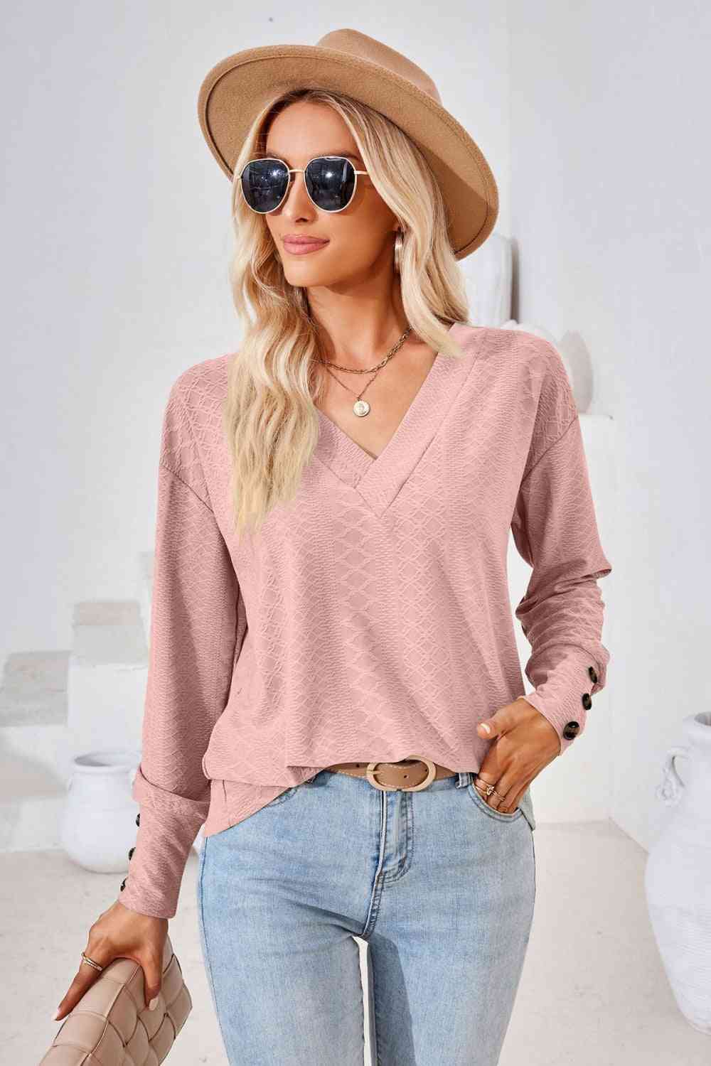 Blusa de manga larga con cuello en V