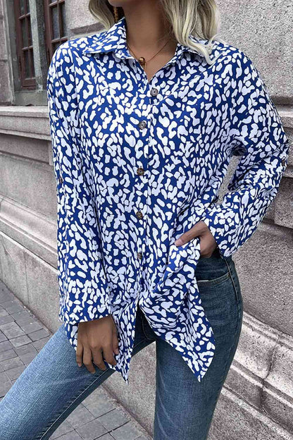 Camisa con mangas enrolladas y estampado de leopardo de Double Take