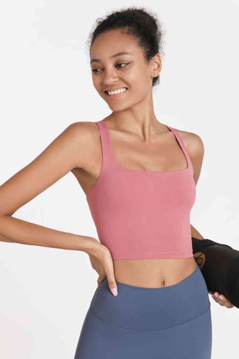 Camisole de sport courte croisée à dos ouvert