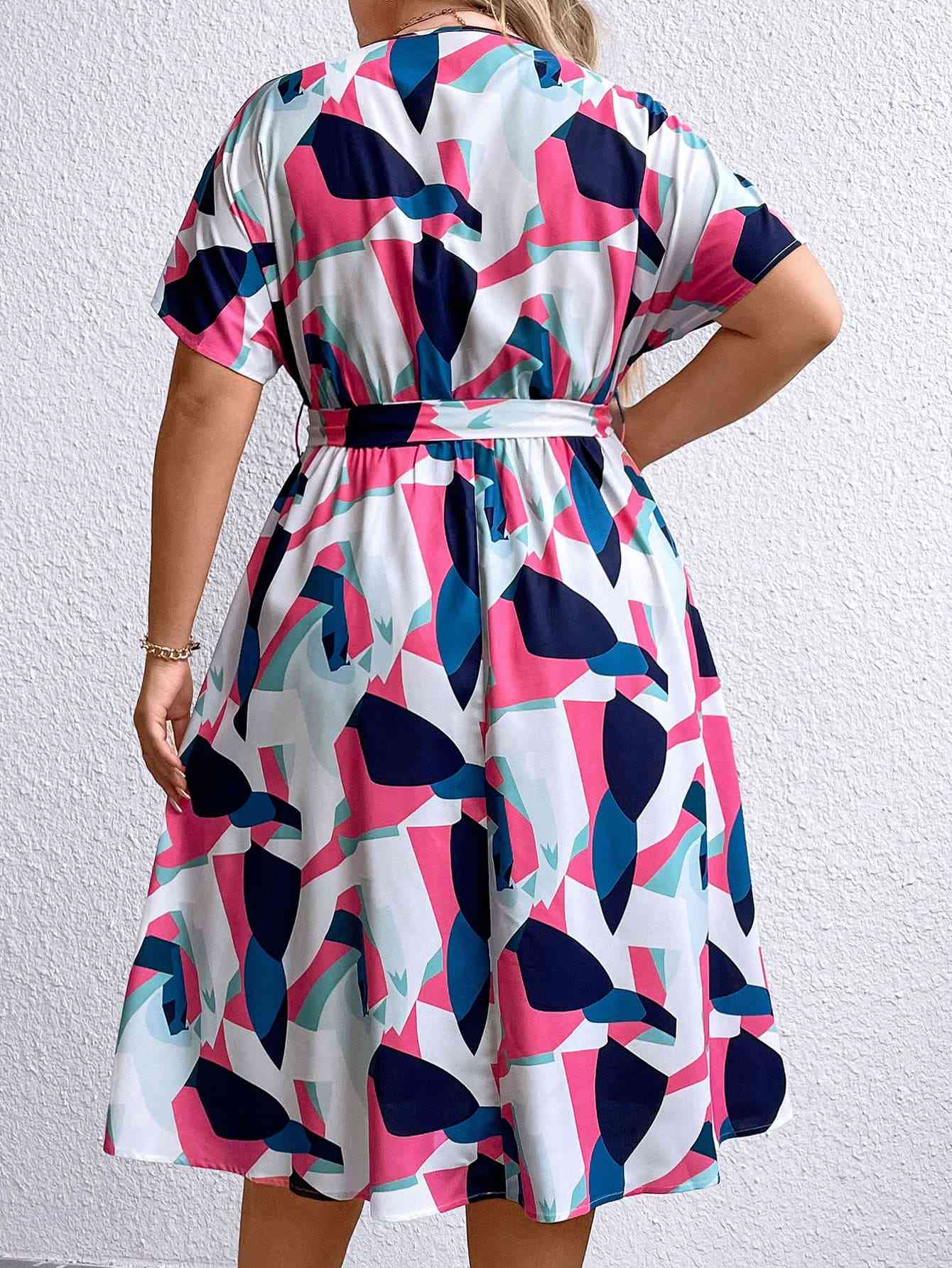 Robe Multicolore à Col en V Nouée à la Taille de Grande Taille