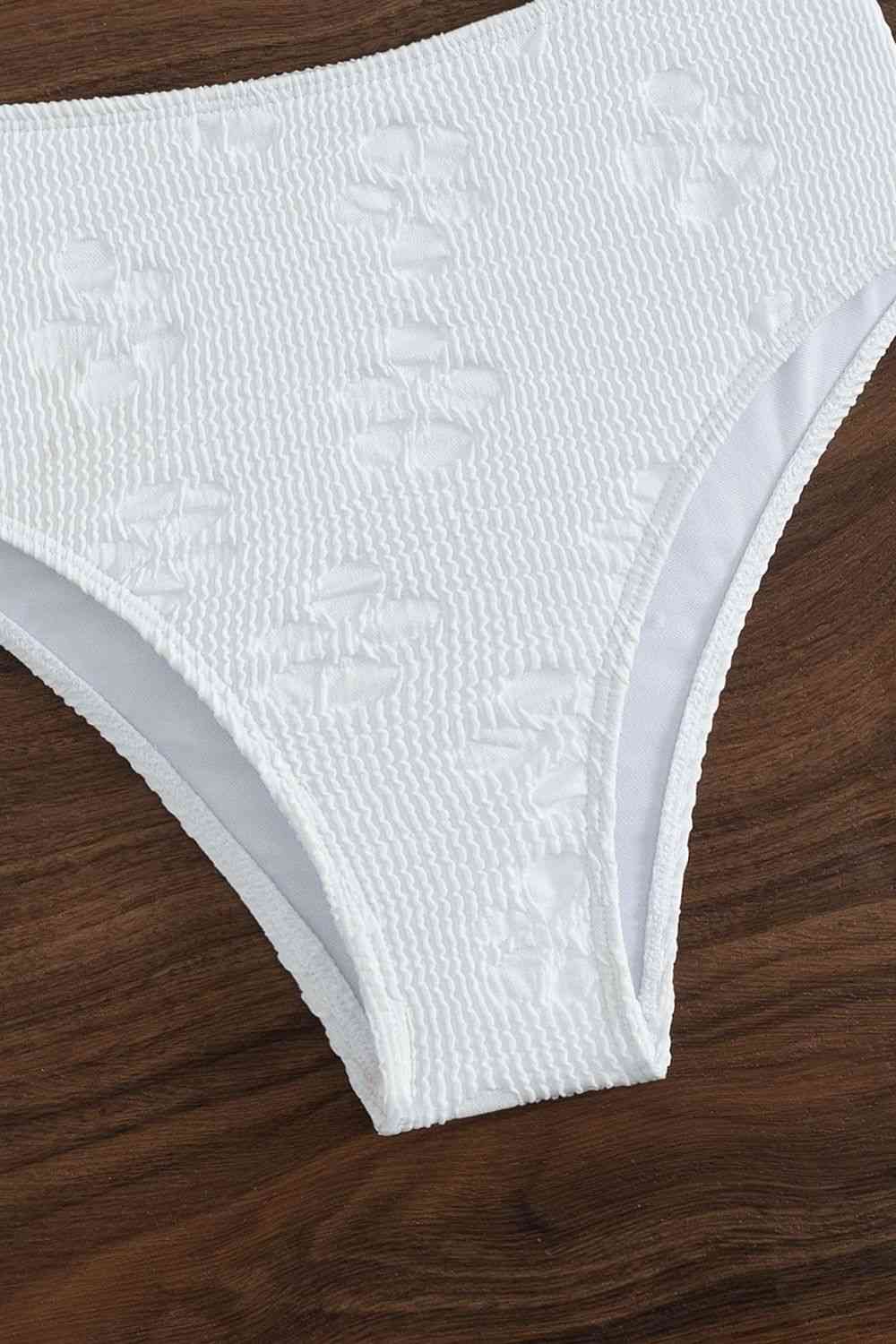 Ensemble de bikini texturé à détail torsadé