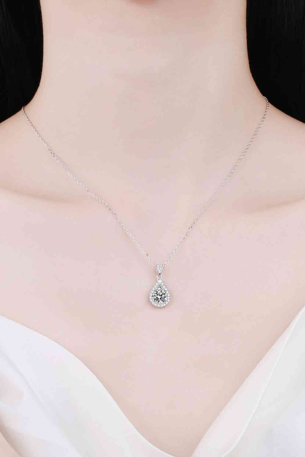 Collier chaîne avec pendentif en forme de larme Moissanite de 1 Carat