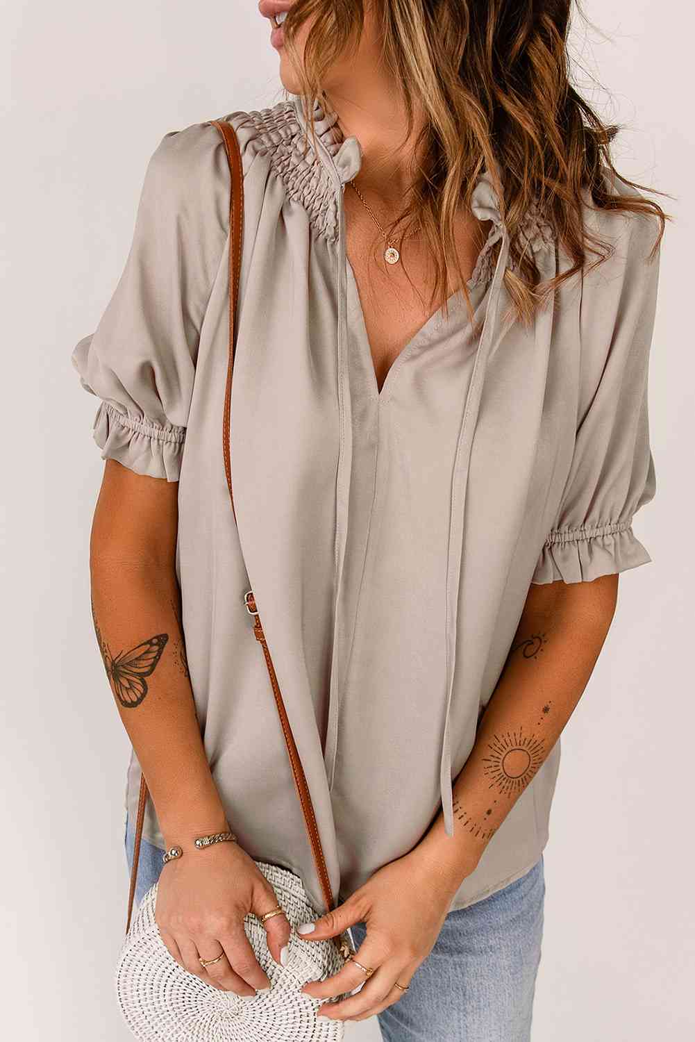 Blusa fruncida con volantes y ribete de volantes