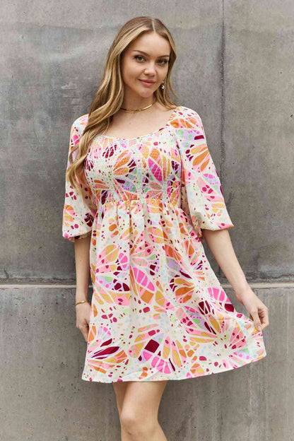 Minivestido con estampado floral de tamaño completo de ODDI