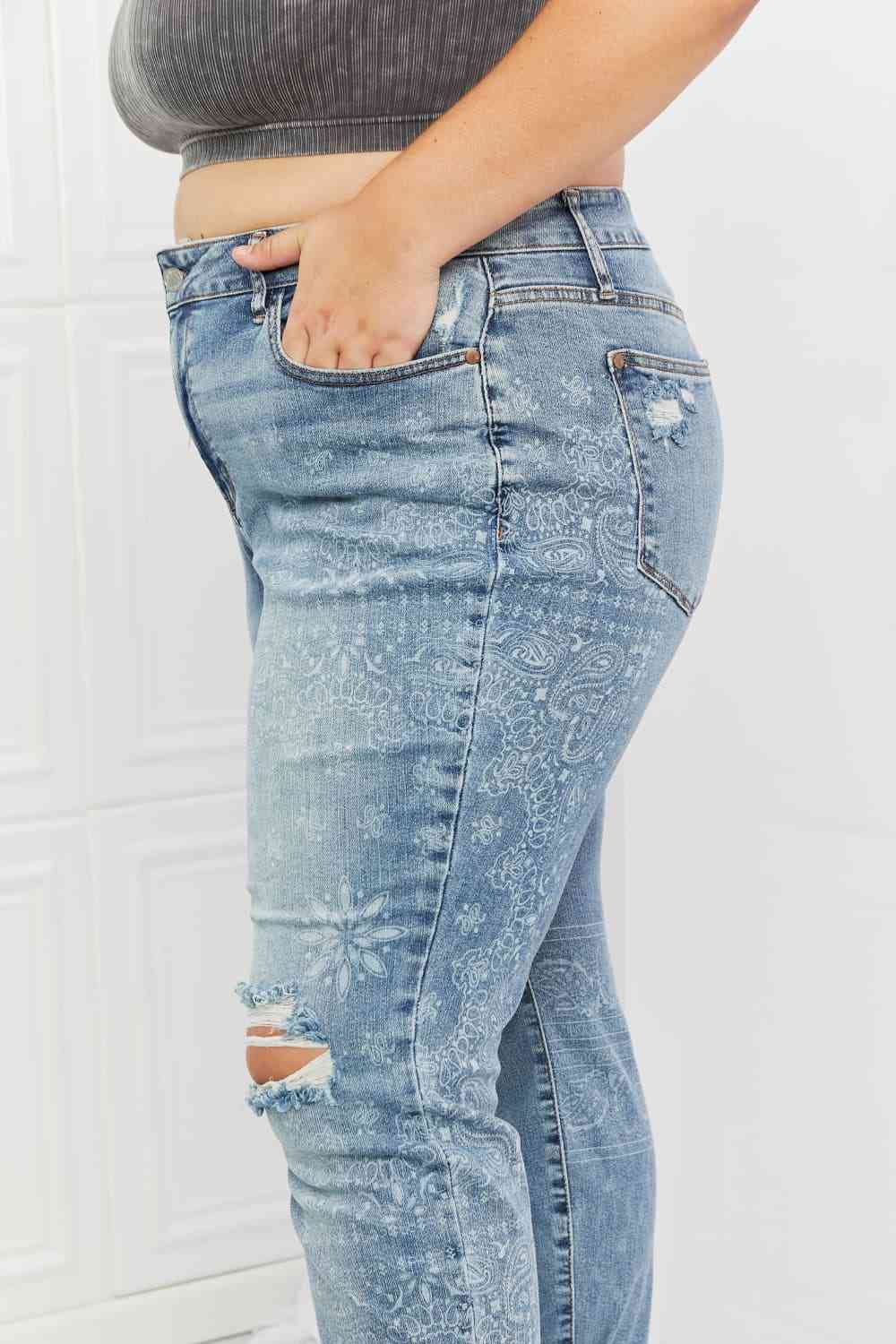 Jean boyfriend à motif cachemire pleine taille Judy Blue Maika