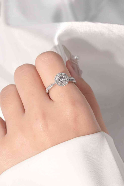 Bague de forme ronde moissanite 1 carat