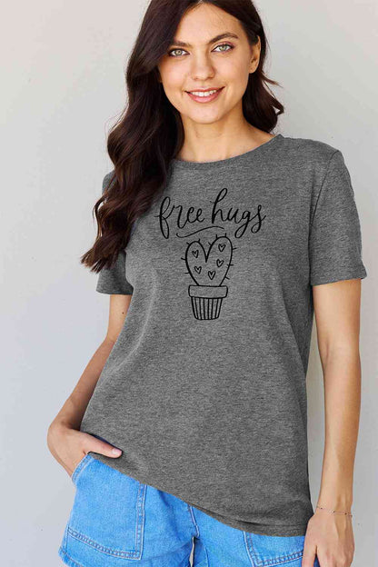 Simply Love - T-shirt graphique à col rond pleine taille