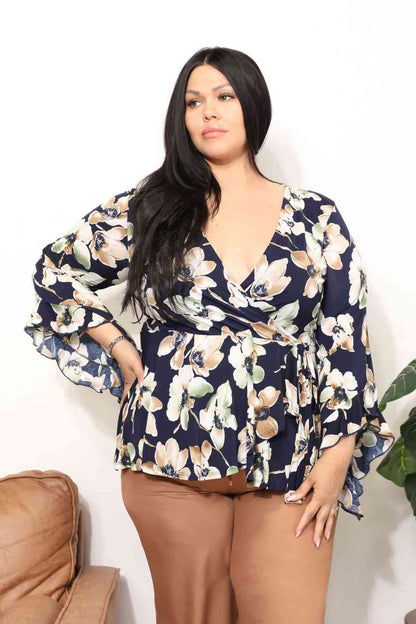 Top de talla grande con manga de ángel y cuerpo anudado cruzado de Sew In Love